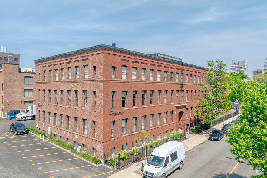 Primary Photo Of 237 Putnam Ave, Cambridge Research And Development For Lease