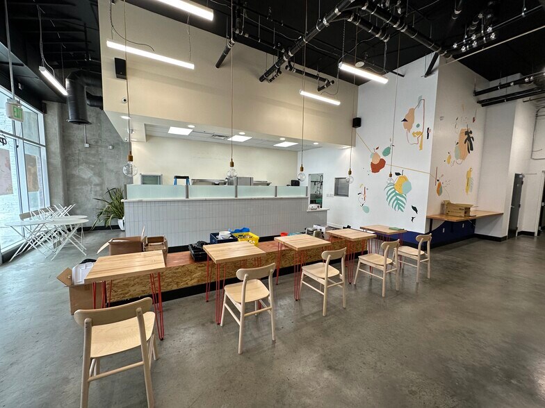 More Photos Of 424 W Pico Blvd, Los Angeles Apartments For Lease