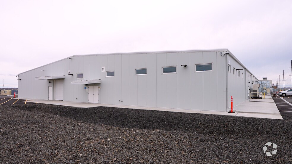 Primary Photo Of 7897 Randolph Rd NE, Moses Lake Manufacturing For Sale