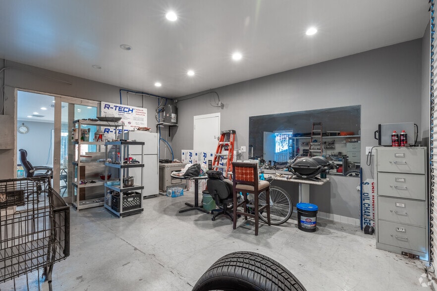 More Photos Of 6315 E Lake Mead Blvd, Las Vegas Carwash For Sale