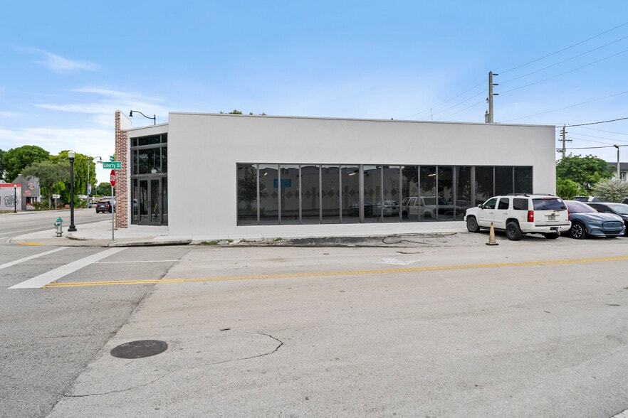More Photos Of 2215 N Federal Hwy, Hollywood Restaurant For Lease