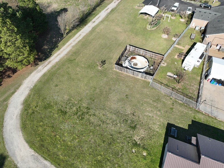 More Photos Of 112 N River Dr, Jarvisburg Hotel For Sale