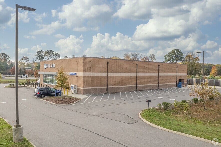 More Photos Of 13554 Carrollton Blvd, Carrollton Drugstore For Lease