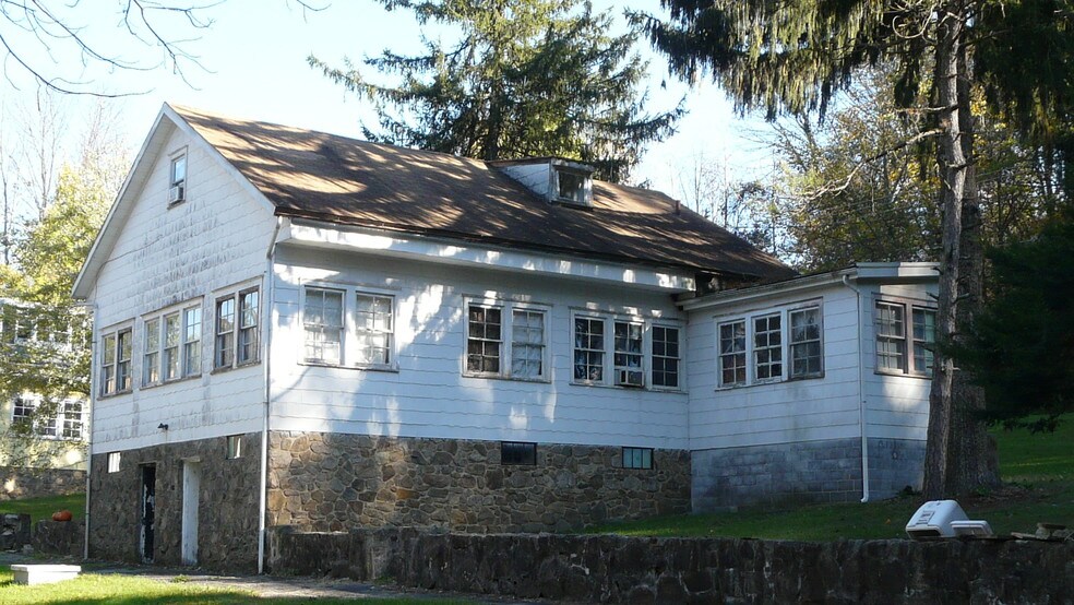 More Photos Of 71 Dreamland Park Dr, Fleetwood Apartments For Sale