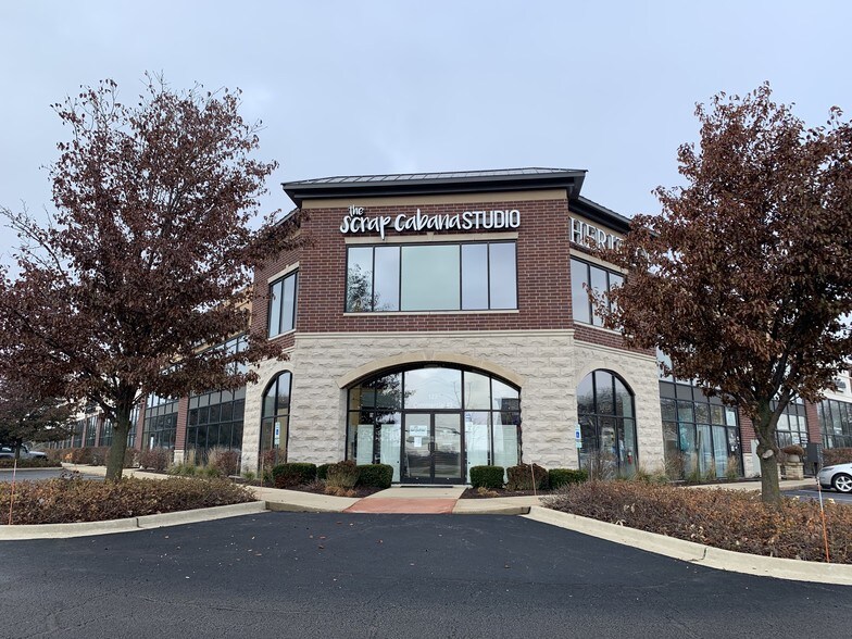 More Photos Of 129 Commercial Dr, Yorkville General Retail For Lease