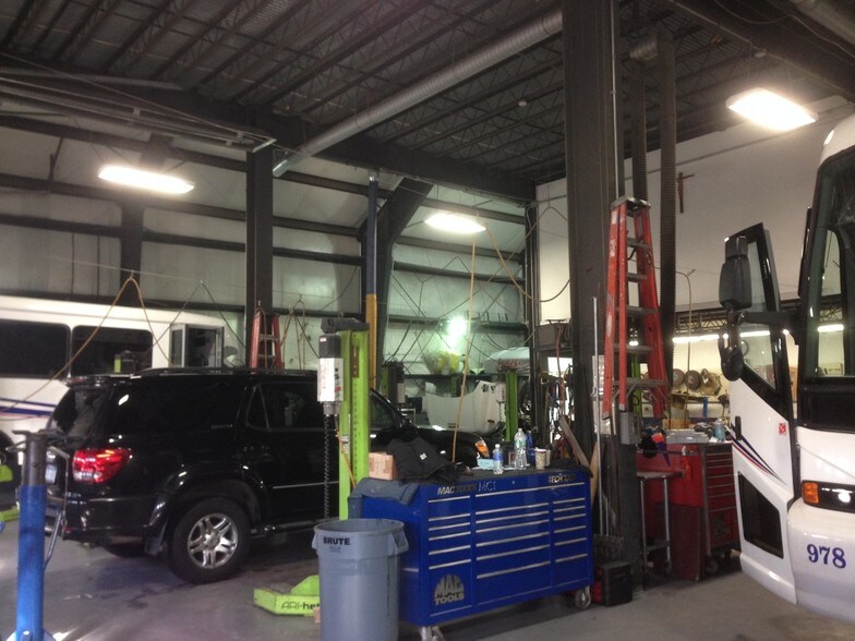 More Photos Of 80 Edison Ave, Mount Vernon Warehouse For Sale