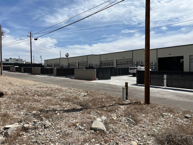 More Photos Of 2995 Kiowa Blvd N, Lake Havasu City Industrial For Lease