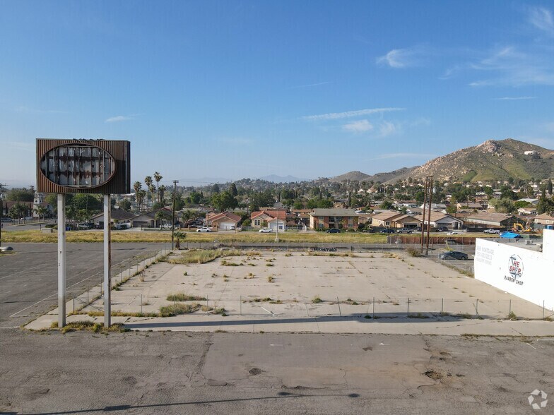 More Photos Of 6336 Mission Blvd, Jurupa Valley Fast Food For Sale