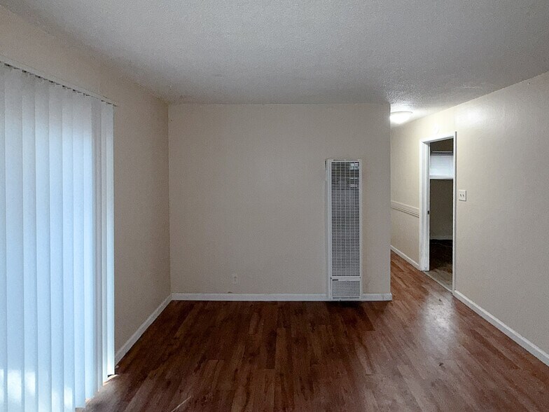 More Photos Of 25039 Cypress Ave, Hayward Apartments For Sale