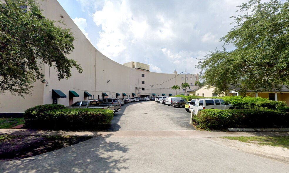 More Photos Of 401 Coral Way, Coral Gables Medical For Lease