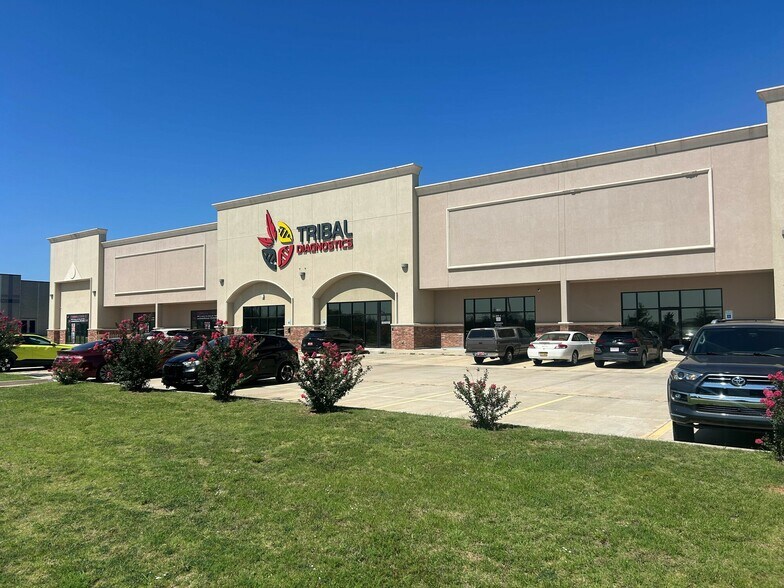 More Photos Of 9217-9301 S Eastern Ave, Oklahoma City Warehouse For Sale