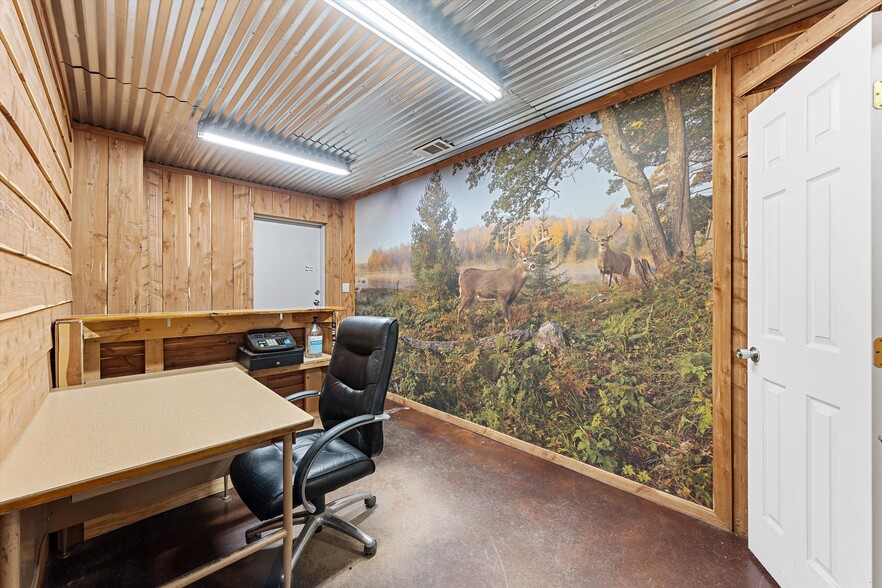 More Photos Of 248 Chitwood Rd, Gatesville Warehouse For Sale