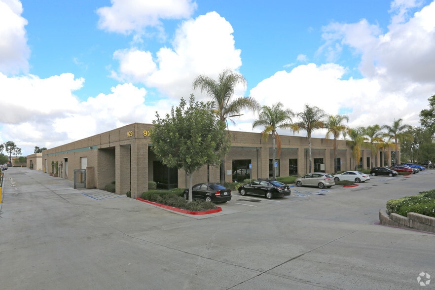 Primary Photo Of 929 Poinsettia Ave, Vista Unknown For Lease