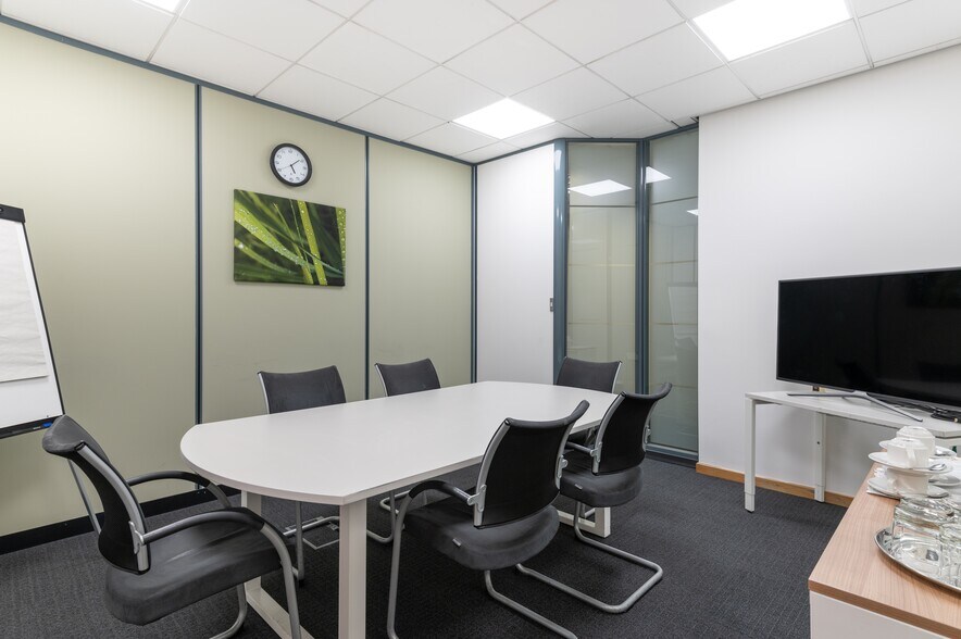 More Photos Of 450 Bath Rd, West Drayton Coworking Space