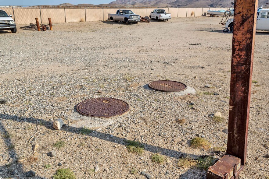 More Photos Of 75851 Baseline Rd, Twentynine Palms Warehouse For Sale