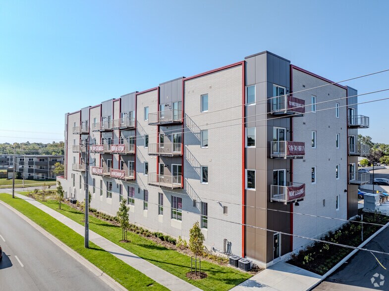 More Photos Of 301 Westmount Rd W, Kitchener Apartments For Lease