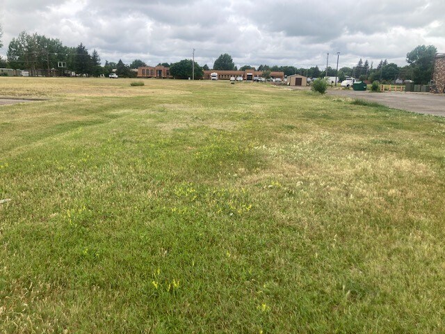 More Photos Of 2207 Broadway, Minot Land For Sale