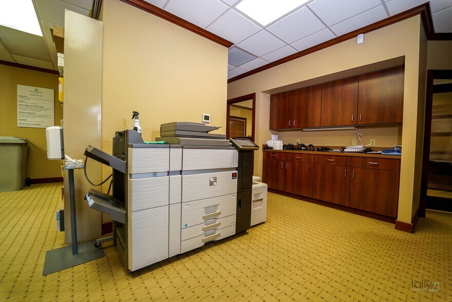 More Photos Of 3032 W Stolley Park Rd, Grand Island Office For Lease