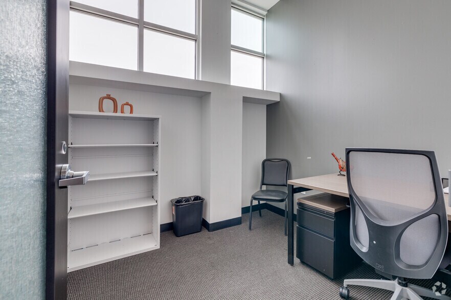 More Photos Of 8211 E Regal Pl, Tulsa Coworking Space