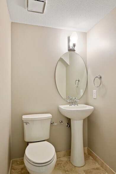 More Photos Of 197 Kent St, Saint Paul Multifamily For Sale
