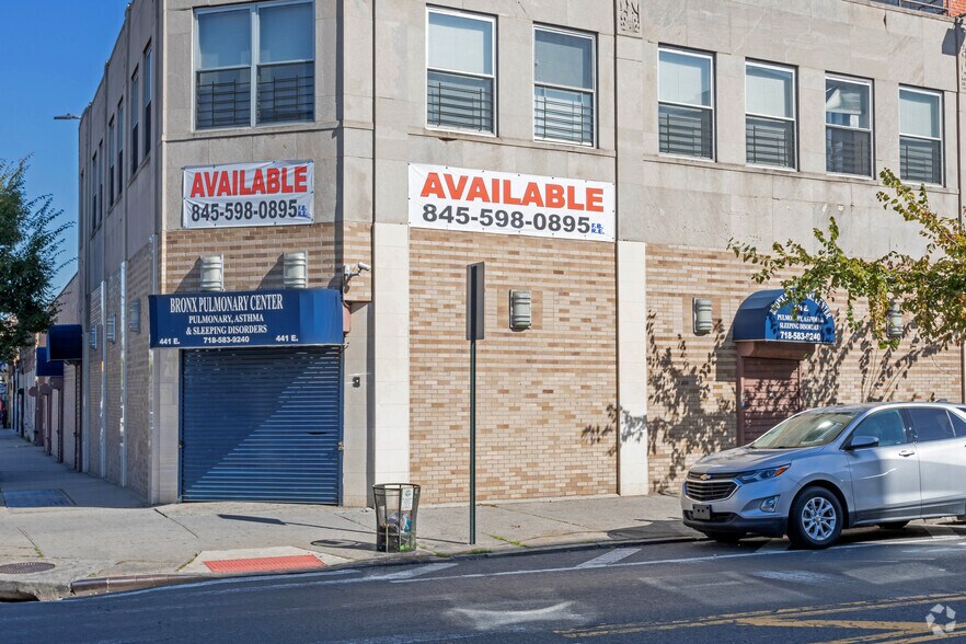 More Photos Of 441 E Tremont Ave, Bronx Office For Lease