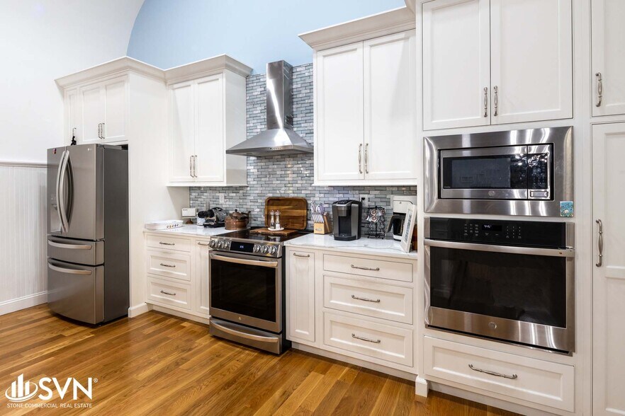 More Photos Of 209 W Jefferson St, Georgetown Office Residential For Sale