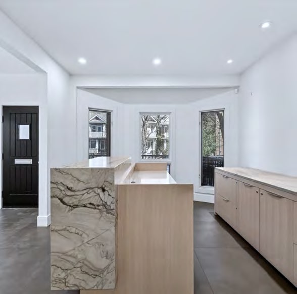 More Photos Of 1019 13th Ave SW, Calgary Office For Sale