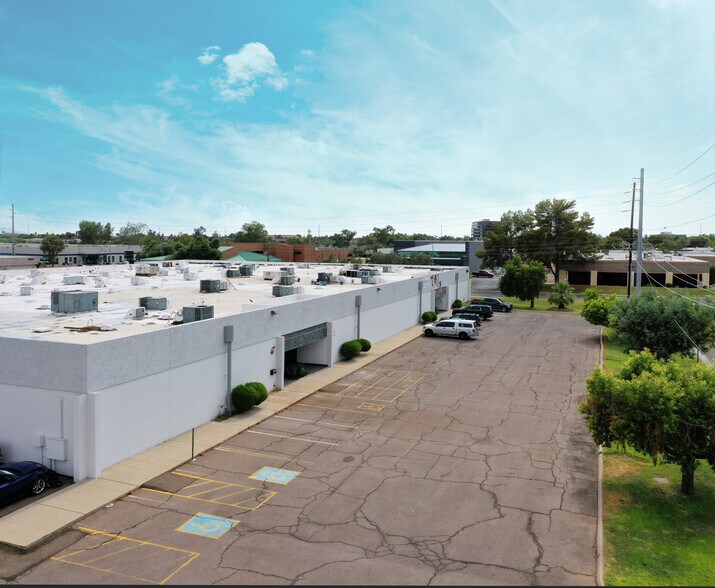 More Photos Of 2265 W Desert Cove Ave, Phoenix Manufacturing For Lease