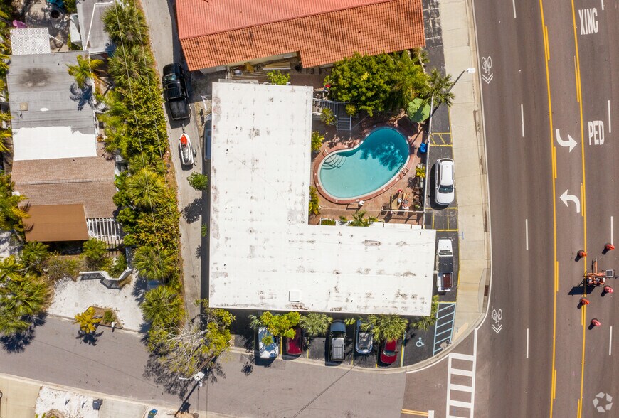 More Photos Of 11965 Gulf Blvd, Treasure Island Hotel For Sale
