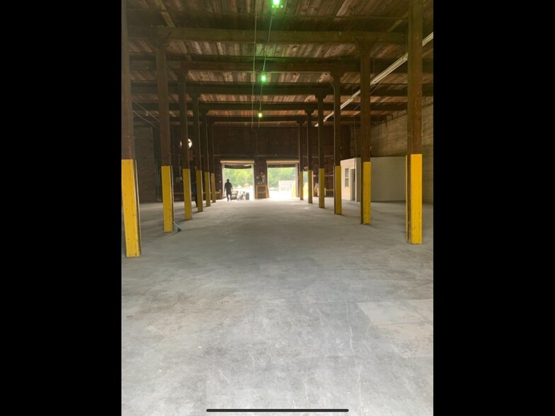 More Photos Of 200 N 13th St, Erwin Unknown For Lease