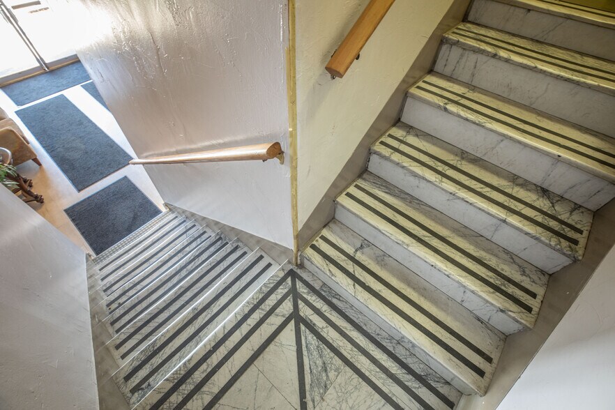 More Photos Of 340 Central Ave, Coos Bay Medical For Sale