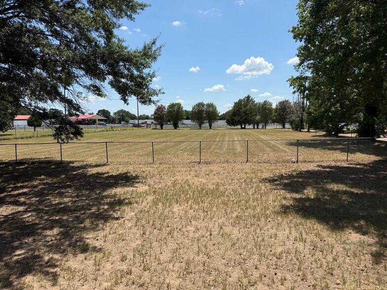 More Photos Of 19780 Interstate 20 N Access Rd, Wills Point Flex For Sale