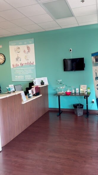 Primary Photo Of 13359 N Highway 183, Austin Storefront For Lease