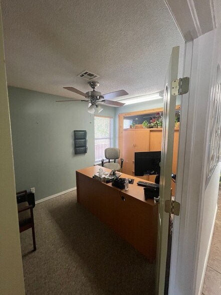 More Photos Of 1611 S Greenwood Ave, Fort Smith Office Residential For Sale