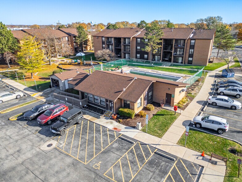More Photos Of 9200-9330 Hunter Dr, Orland Hills Apartments For Sale
