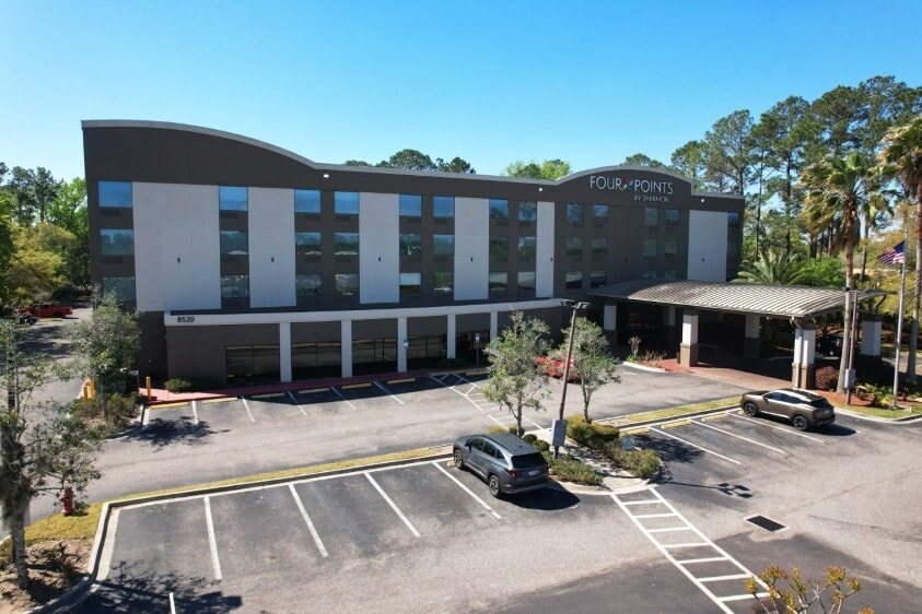 Primary Photo Of 8520 Baymeadows Rd, Jacksonville Hotel For Sale