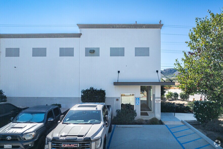 More Photos Of 41720 Corning Pl, Murrieta Manufacturing For Lease