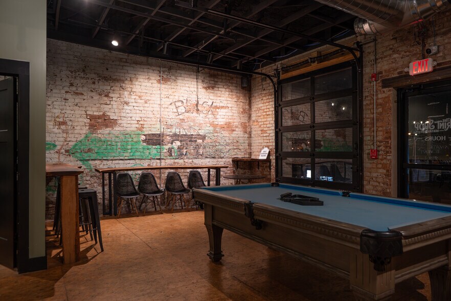 More Photos Of 1 N Lowry St, Smyrna Bar For Sale