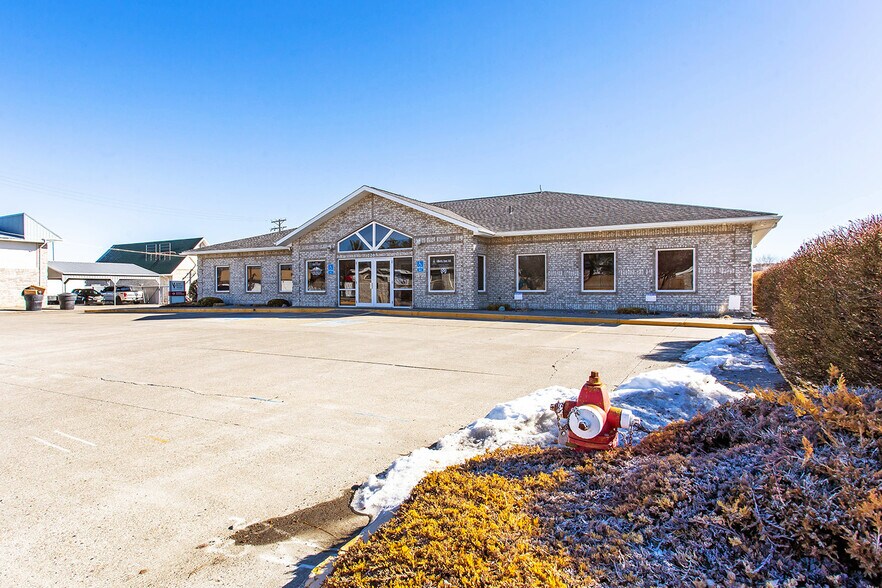 More Photos Of 1263 Bennett Ave, Burley Medical For Lease