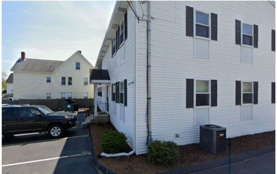 More Photos Of 1 Pleasant St, Maynard Medical For Sale