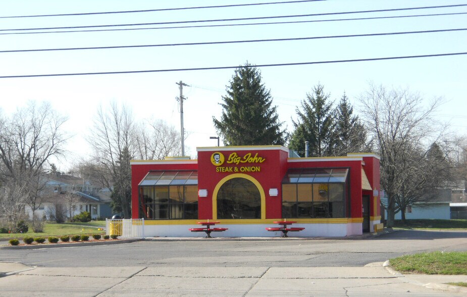 Primary Photo Of 4021 W Saginaw Hwy, Lansing Fast Food For Lease