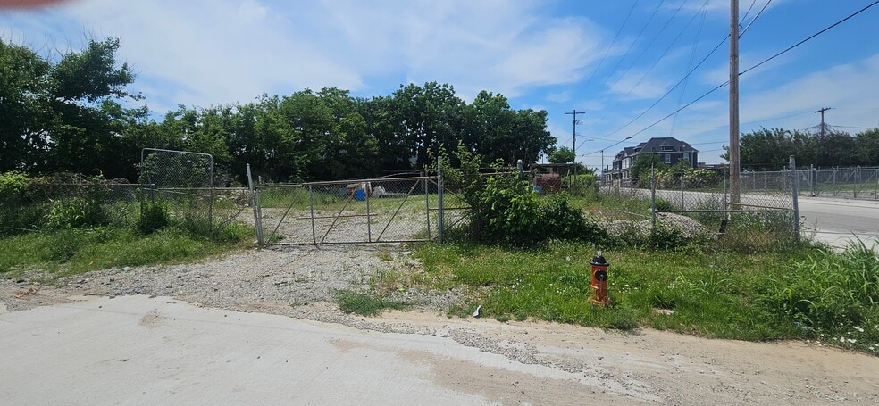 More Photos Of 800 Forest Avenue, Kansas City Land For Sale