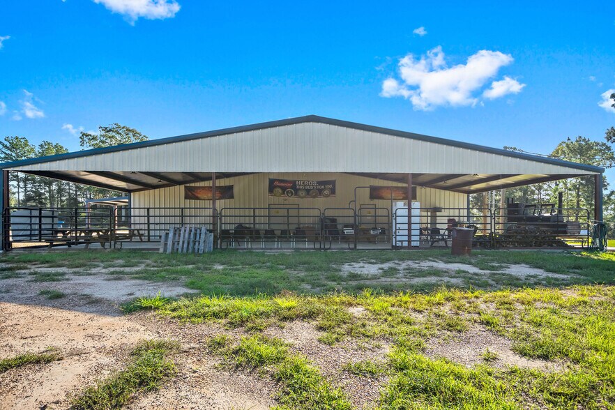 More Photos Of 4951 US Highway 190 W, Livingston Office For Sale