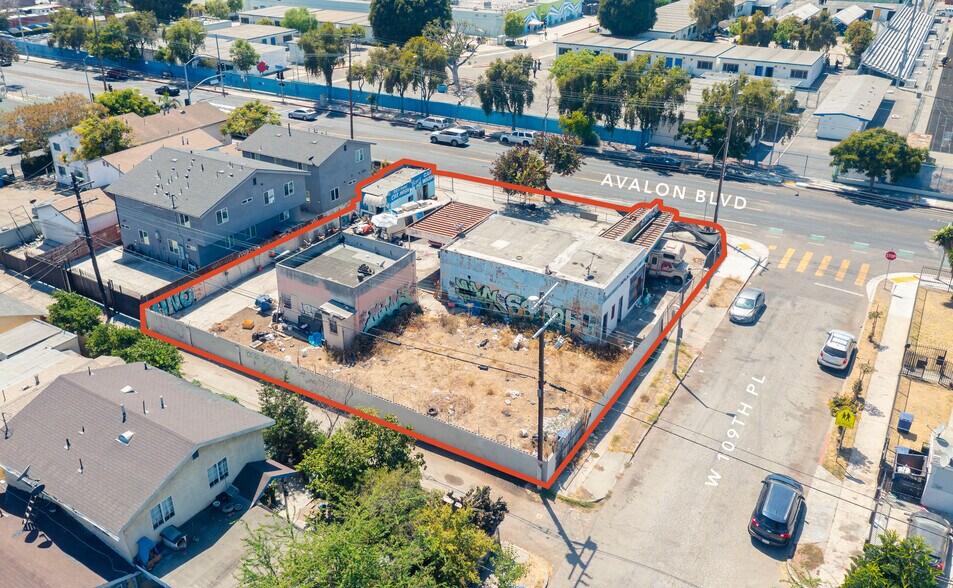 More Photos Of 10958 Avalon Blvd, Los Angeles Auto Repair For Sale