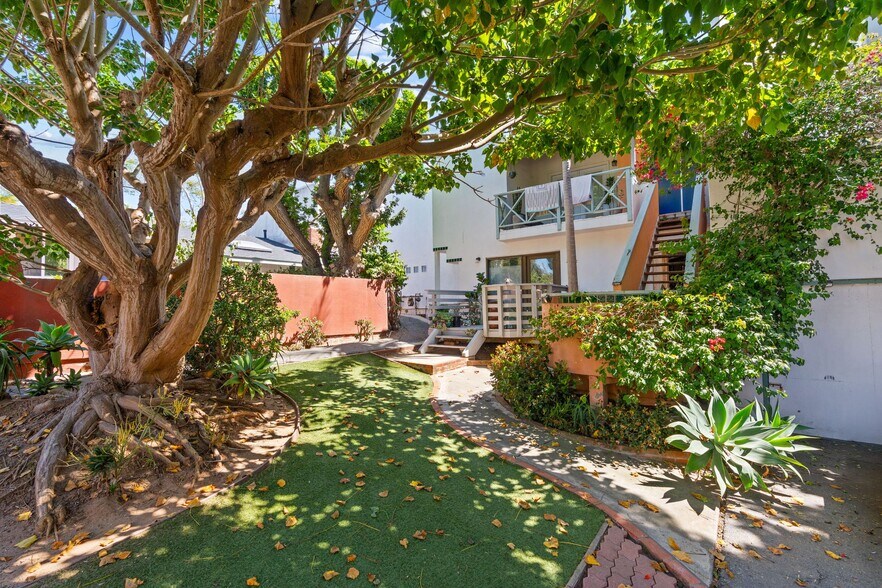 More Photos Of 273 Hillcrest Dr, Encinitas Apartments For Sale
