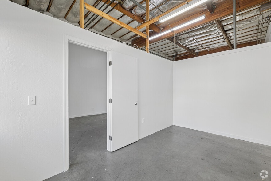 More Photos Of 299 Old County Rd, San Carlos Unknown For Lease