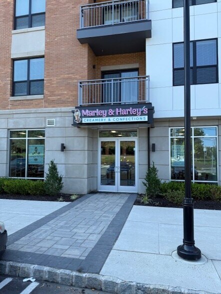 More Photos Of 1 Legacy Pl, East Brunswick Apartments For Lease