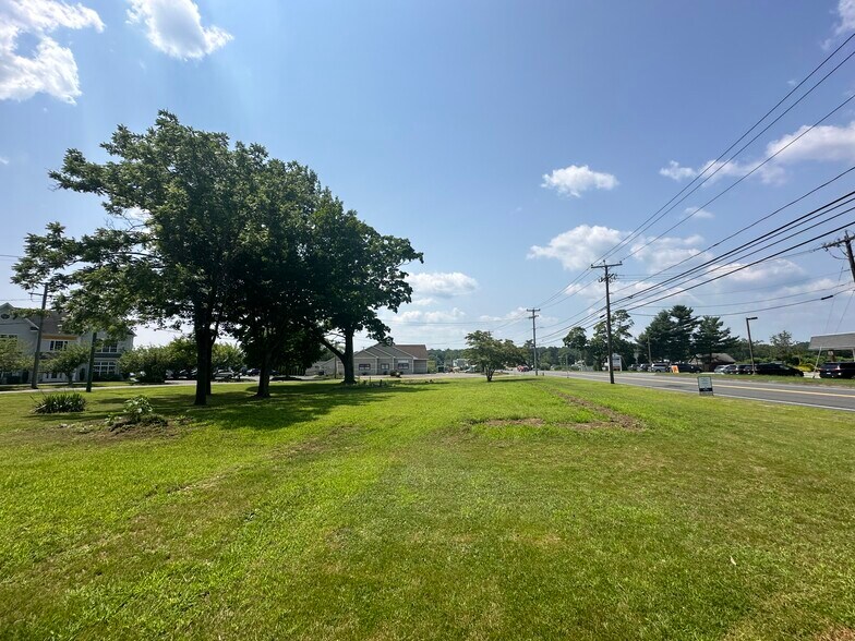 More Photos Of 60 Boston Post Rd, Madison Storefront Retail Office For Sale