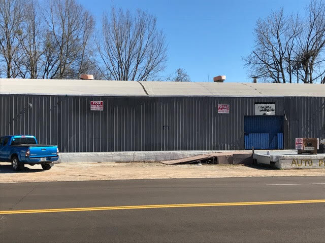 More Photos Of 950 S Gallatin St, Jackson Industrial For Lease
