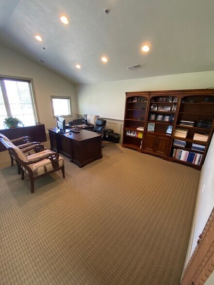 More Photos Of 6412 S 900 E, Murray Office For Lease